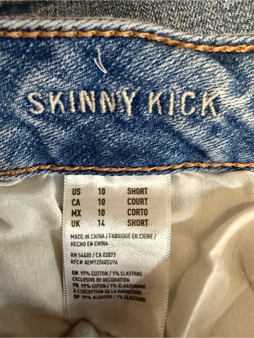 American Eagle Skinny Kick Jeans Size 10 Short Distressed Light Wash Bootcut Y2K